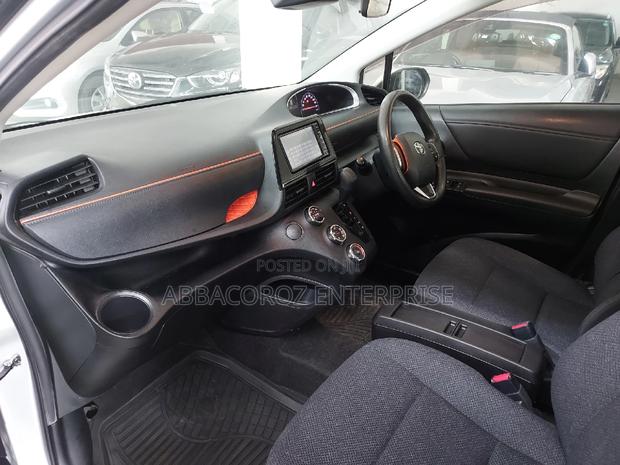 2016 Toyota Sienta 1.5 AWD Silver - Affordable Luxury