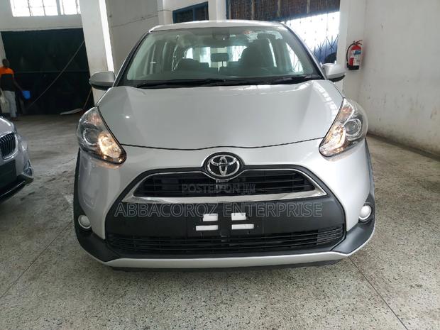 2016 Toyota Sienta 1.5 AWD Silver - Affordable Luxury