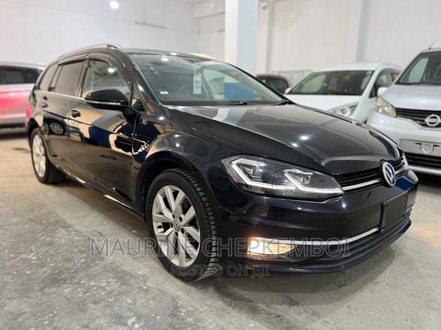 Volkswagen Golf 2017 - Black Edition: Modern and Elegant