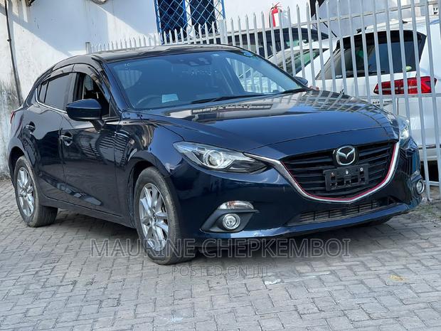 2017 Mazda Axela Blue: The Perfect Combination of Power and Style