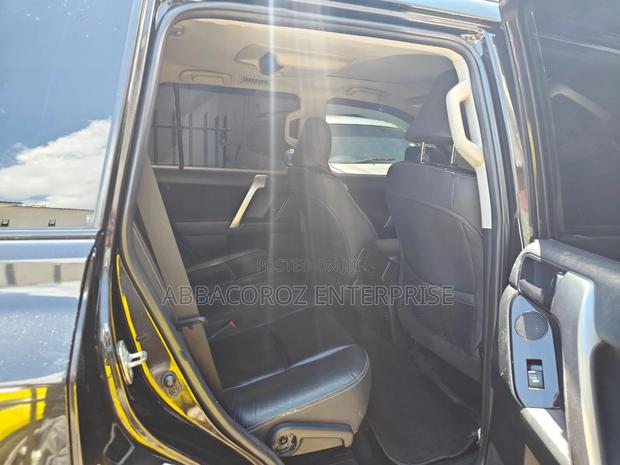 Matt Black 2015 Toyota Land Cruiser Prado 3.0 D-4D (190 Hp) 7-Seater