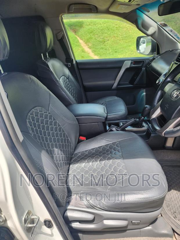 Luxury 2012 Toyota Land Cruiser Prado Pearl: Elevate Your Driving Experience
