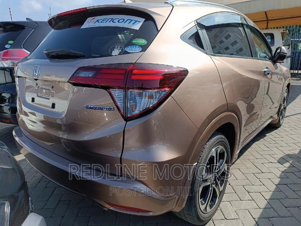 2016 Honda Vezel Hybrid 2WD 1.5L - Gold