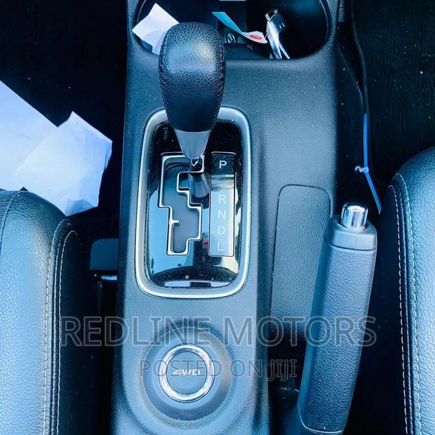 Mitsubishi Outlander ES AWC 2016 Blue: Eco-friendly and Versatile