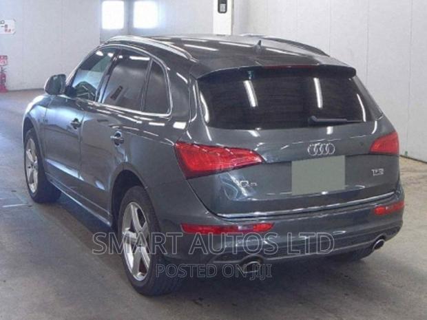 Gray 2017 Audi Q5 - High-Performance SUV