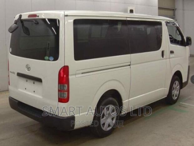 Toyota HiAce 2016 - White - 2.5L Petrol, Automatic, 16 Seater Minibus
