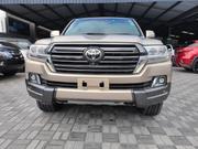 Gold 2016 Toyota Land Cruiser 4.6 V8 ZX - Used, Powerful Off-Roader for sale