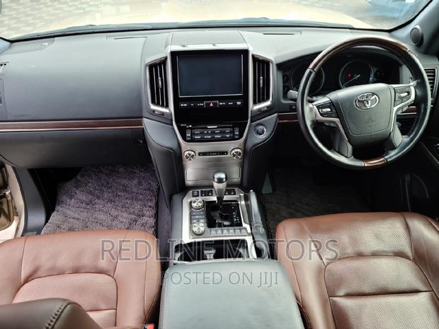 Gold 2016 Toyota Land Cruiser 4.6 V8 ZX - Used, Powerful Off-Roader