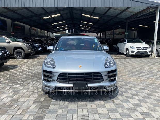 Porsche Macan Turbo 2016 | Gray Edition - Power & Style