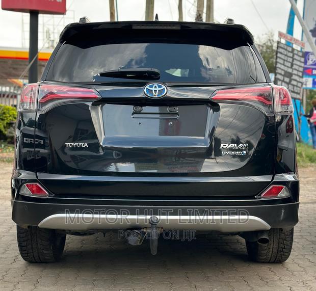 2016 Toyota RAV4 Black Edition: Affordable Luxury SUV