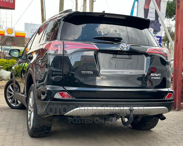 2016 Toyota RAV4 Black Edition: Affordable Luxury SUV