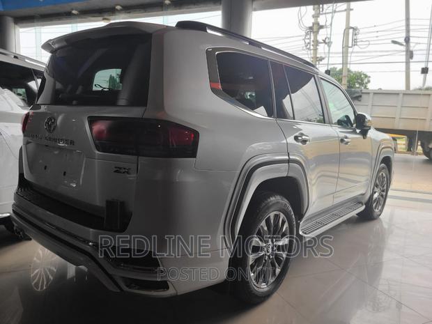 Discover the 2023 Toyota Land Cruiser Pearl: Built for the Journey