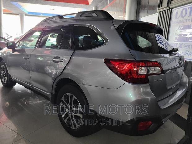 2018 Subaru Outback 2.5i AWD - Gray