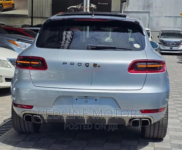 Used Gray 2016 Porsche Macan Turbo - Affordable Price