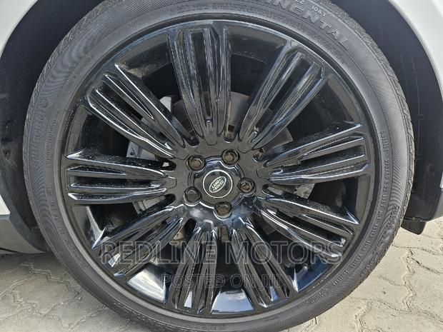 2019 Land Rover Range Rover Supercharged 3.0L V6 White - Premium Off-Roader