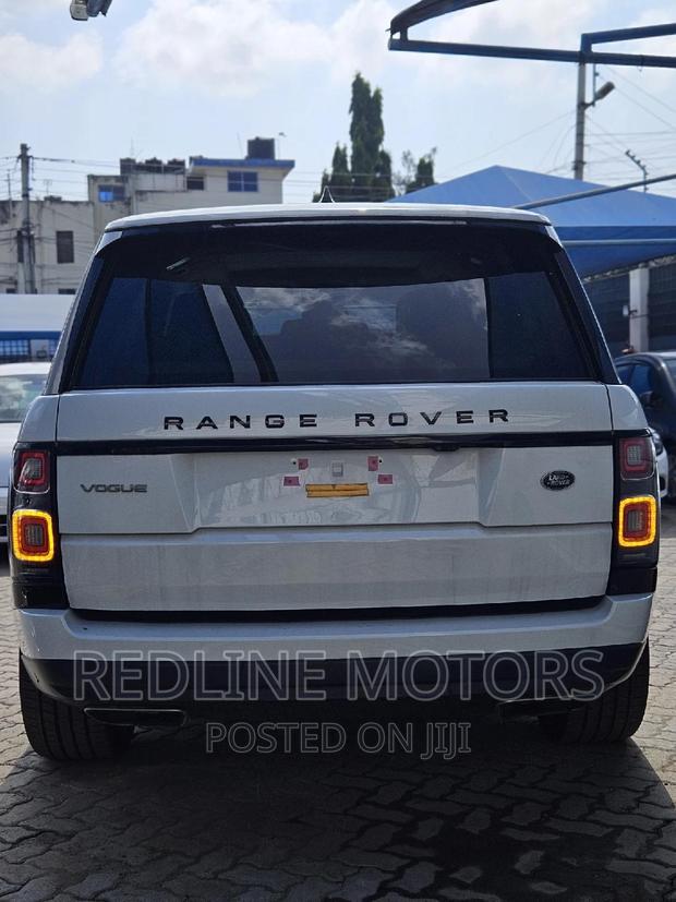 2019 Land Rover Range Rover Supercharged 3.0L V6 White - Premium Off-Roader