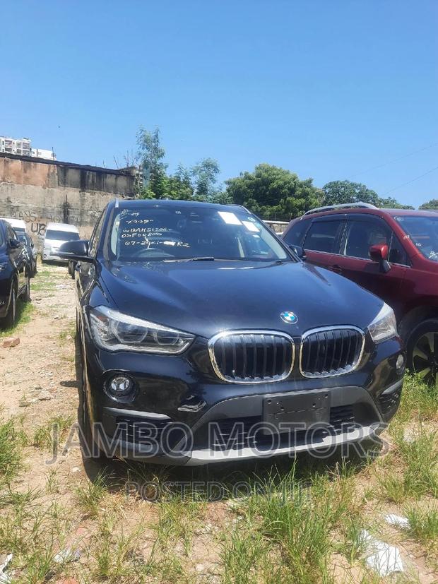 2017 BMW X1 sDrive28i FWD Black - Stylish & Efficient