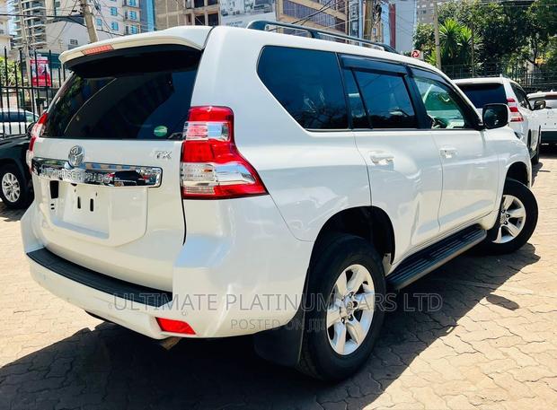 2016 Toyota Land Cruiser Prado 2.7: Sophisticated Off-Road Vehicle