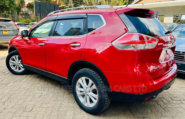 2016 Nissan X-Trail AWD 2.0 Petrol - Red
