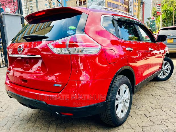 2016 Nissan X-Trail AWD 2.0 Petrol - Red