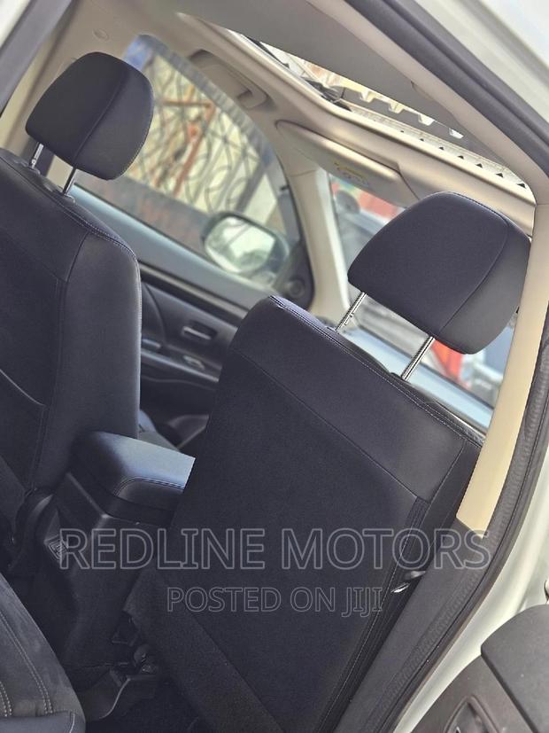 Mitsubishi Outlander 2.0 PHEV AWD 2016 - White: Luxury Edition