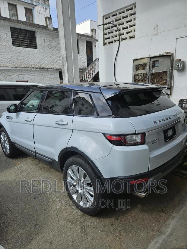 2016 Land Rover Range Rover Evoque SE 5dr 4x4 (2.0L 4cyl 9A) - White