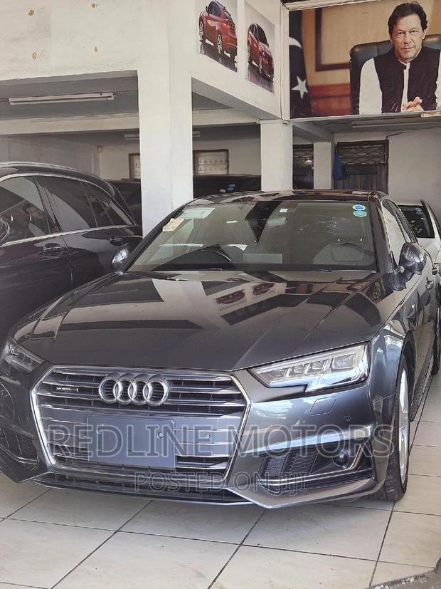 2017 Audi A4 Quattro Premium 2.0T AWD - Gray