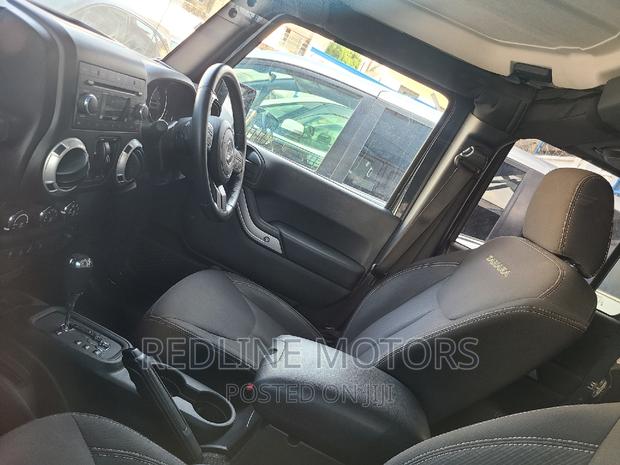 Pre-owned 2016 Jeep Wrangler Sahara 4x4 Blue
