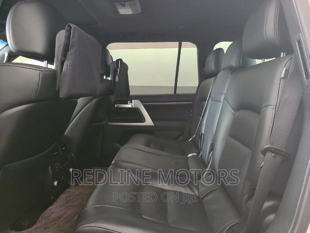 2016 Toyota Land Cruiser V8 AX 4.6 Pearl - Used Luxury SUV for Sale