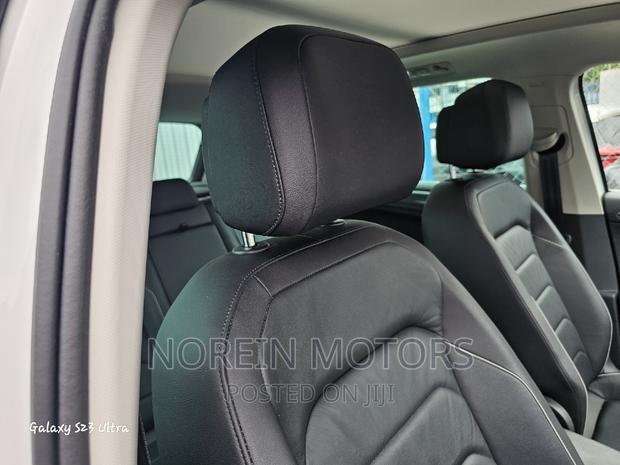 Volkswagen Tiguan 2018 Pearl: Modern SUV with Comfortable Interior
