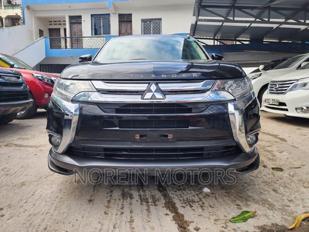 Used 2017 Mitsubishi Outlander in Matt Black: Excellent Condition
