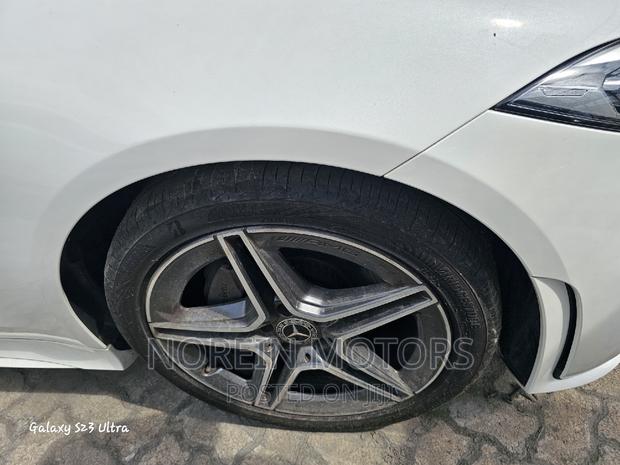 Premium 2018 Mercedes-Benz 220 - Stunning White Edition