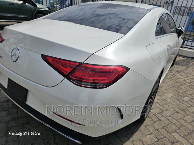 Premium 2018 Mercedes-Benz 220 - Stunning White Edition