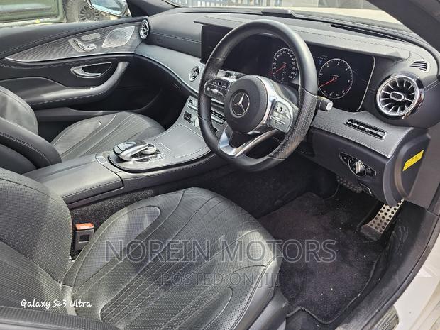 Premium 2018 Mercedes-Benz 220 - Stunning White Edition
