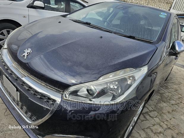 2016 Peugeot 208 Matt Black: Modern and Performance-Driven