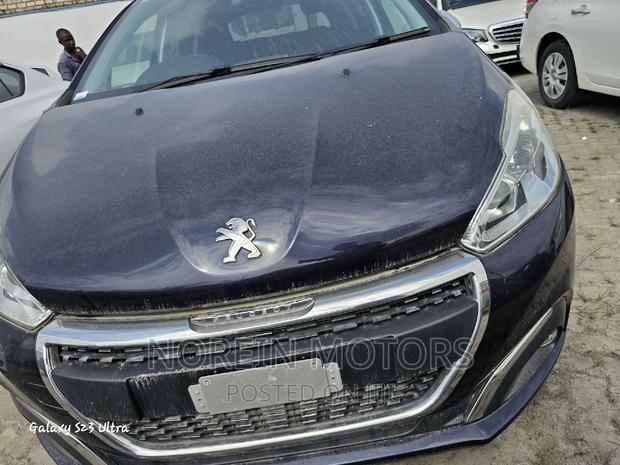 2016 Peugeot 208 Matt Black: Modern and Performance-Driven