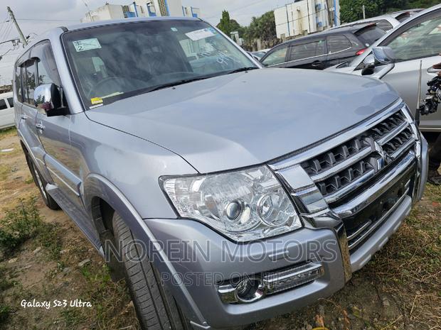 2017 Mitsubishi Pajero Sport Silver: Unleash Your Adventurous Spirit Today