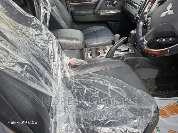 2017 Mitsubishi Pajero Sport Silver: Unleash Your Adventurous Spirit Today