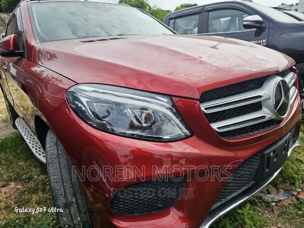 2017 Mercedes-Benz GLE-Class Red - Luxury SUV for Sale