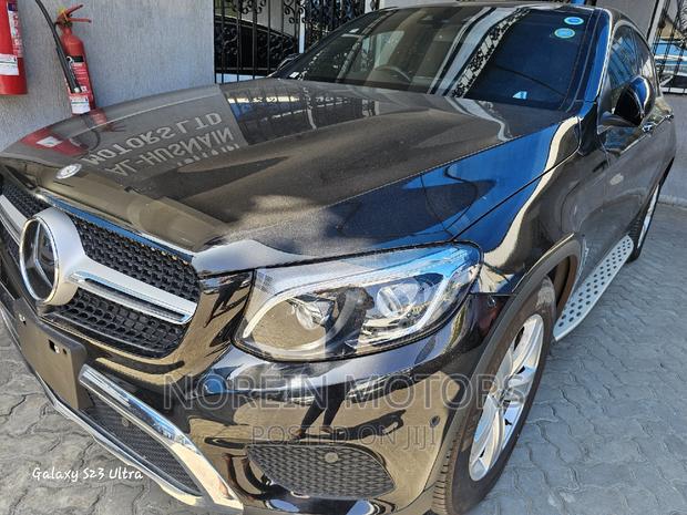 2018 Mercedes-Benz GLC-Class Black - Exclusive Luxury Car