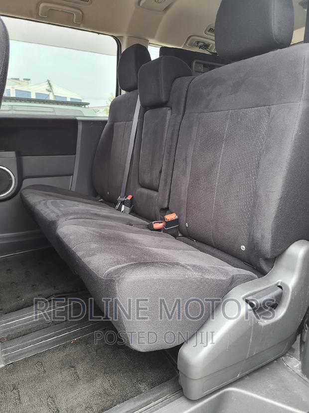 2016 Mitsubishi Delica Black - Luxurious Pickup