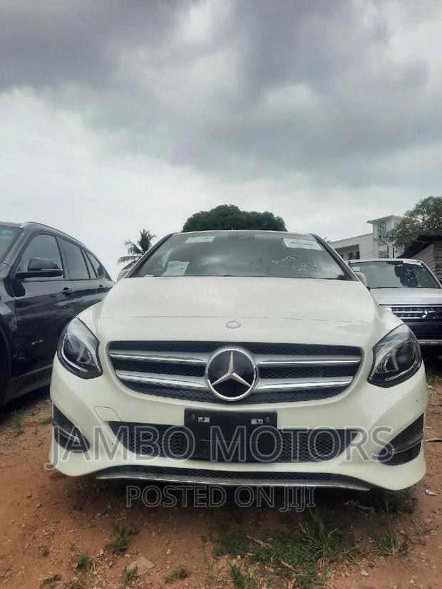 2017 Mercedes-Benz B-Class B 250e White - Luxury Electric Hatchback