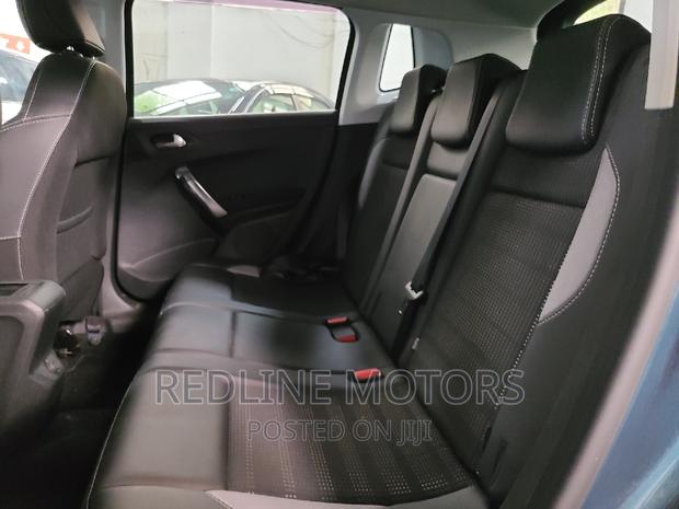 Peugeot 2008 1.2 PureTech (82 Hp) 2016 - Gray - Ex-Demonstr