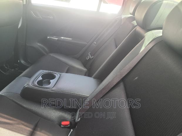 Red Honda Grace 1.5 Hybrid AWD 2016 - High-Quality Used Vehicle