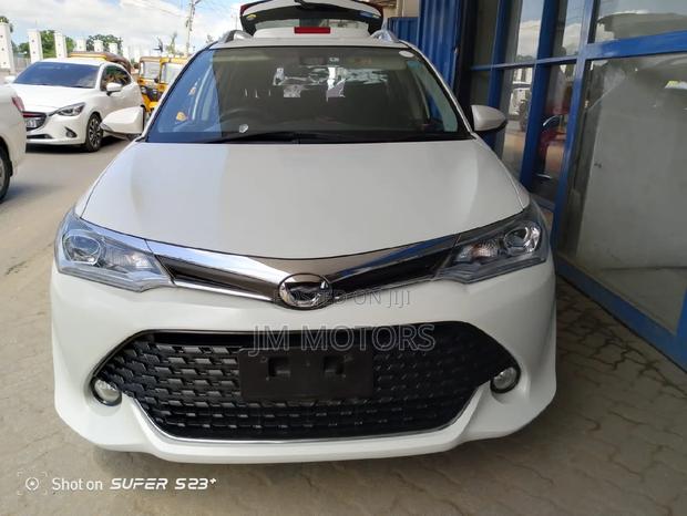 Toyota Corolla Fielder 2017 White