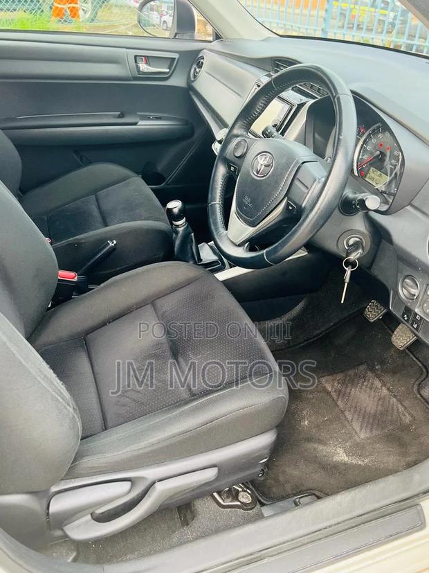 Toyota Corolla Fielder 2017 White
