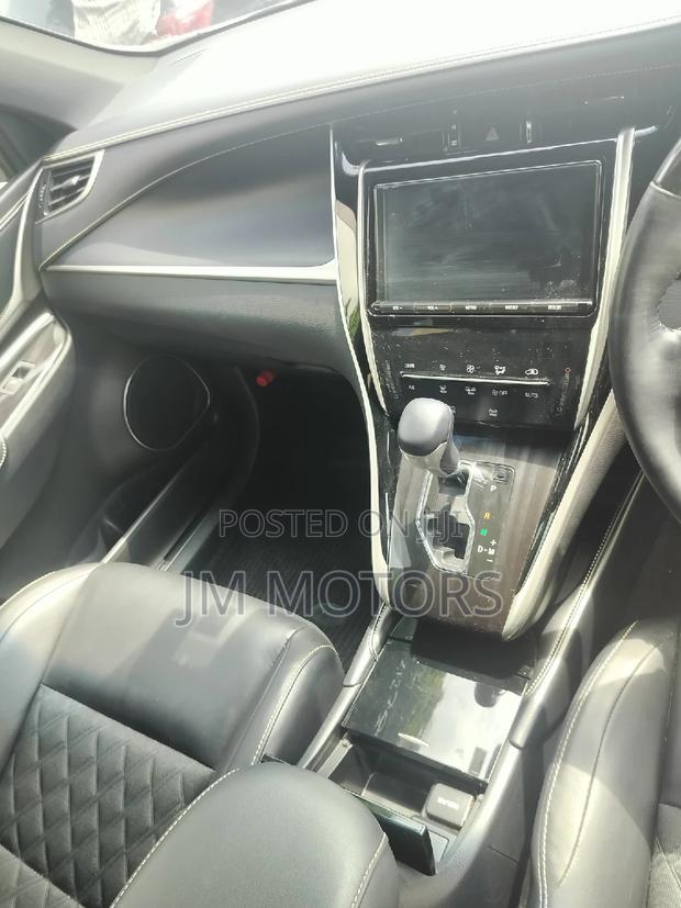 Toyota Harrier 2017 Silver
