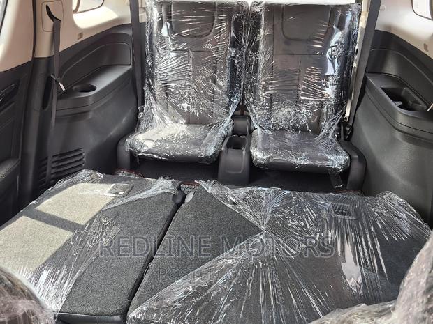 2016 Isuzu D-MAX 4x4 Black - Adventure-Ready Pickup