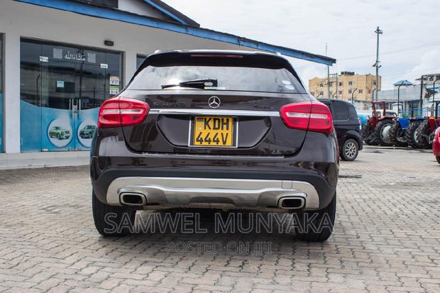Mercedes-Benz GLA-Class 2015 Pink