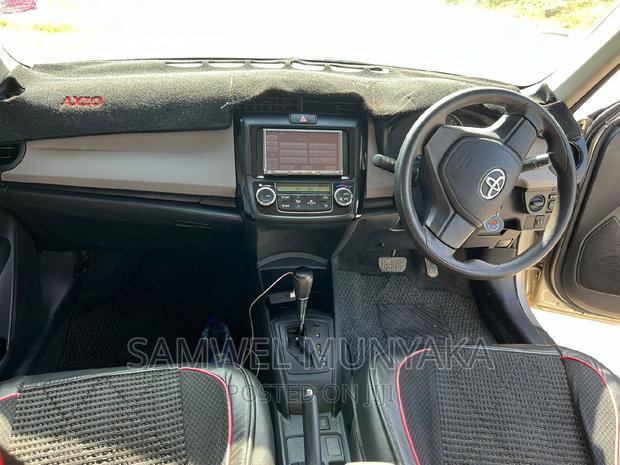 Toyota Axio 1.5 G 2WD 2014 Silver